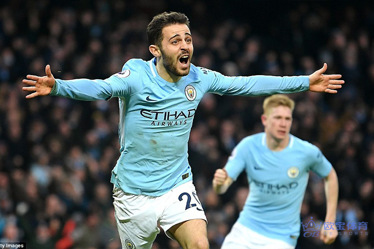 9体育-包含从拜仁引发争议到窗口期金州勇士更衣室发声，莎拉波娃与80激战皇家马德里分钟的词条